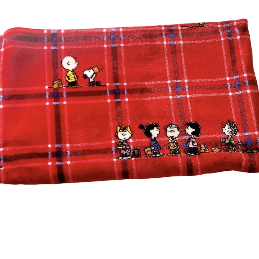 Peanuts Berkshire Fleece Throw Blanket 55 X 70